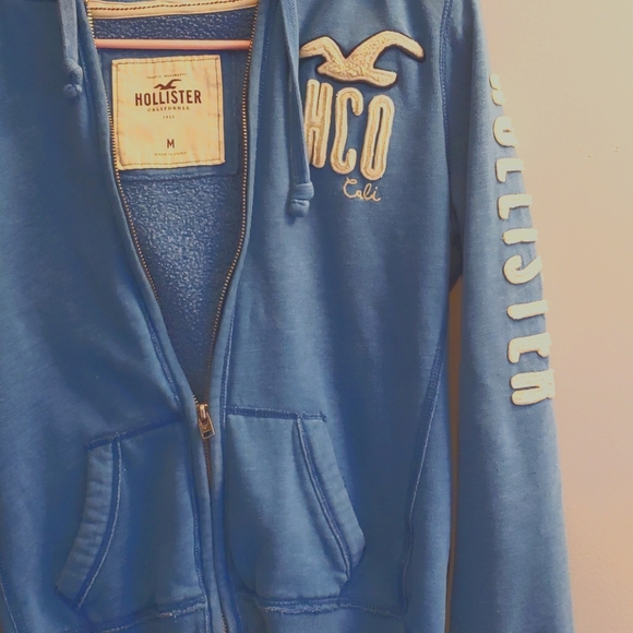 Hollister Tops - 🔥 blue Hollister zip up